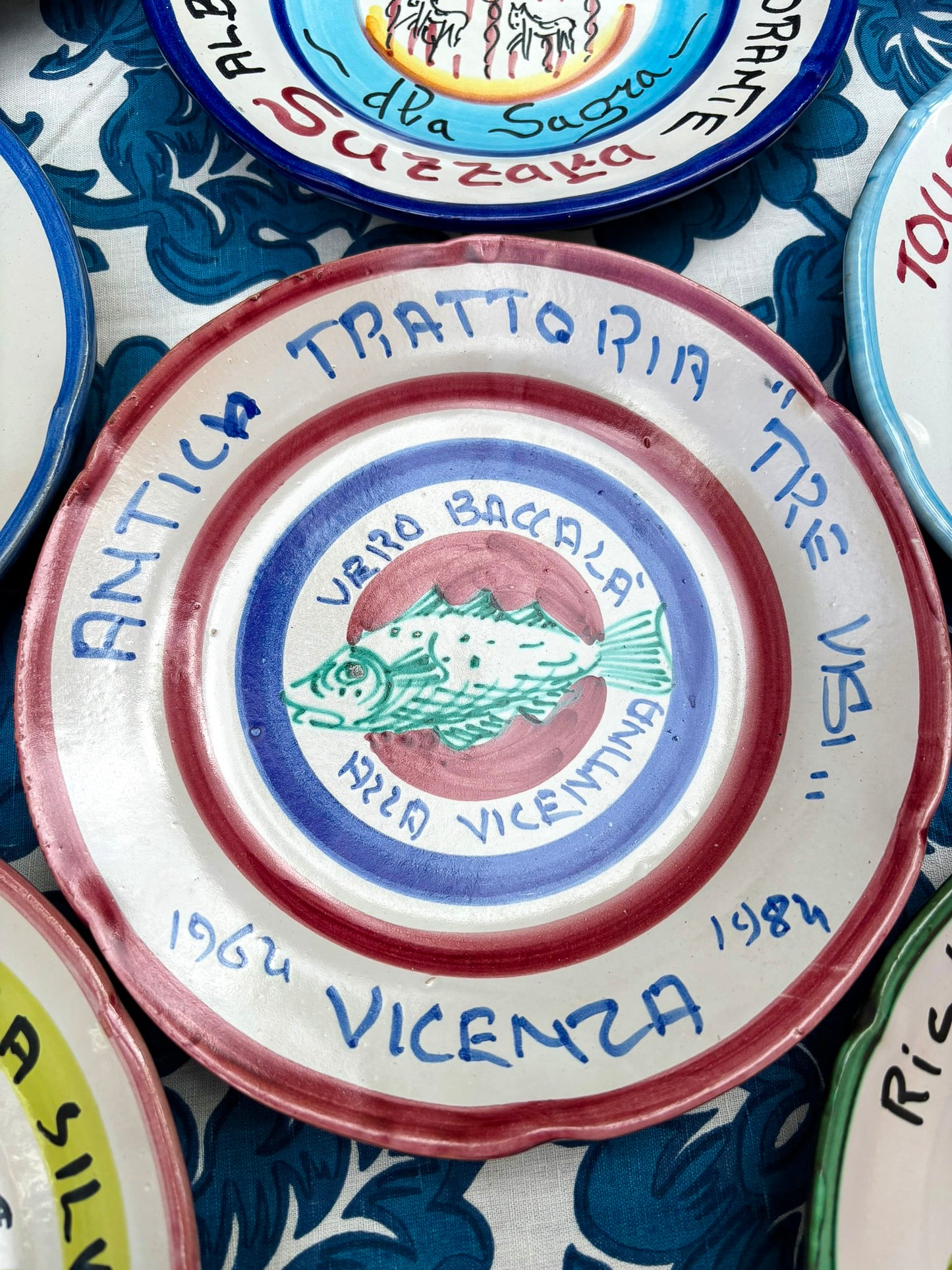 Vintage Buon Ricordo plate from Ristorante Antica Trattoria Tre Visi Vicenza - Hand-painted Italian ceramic commemorative plate