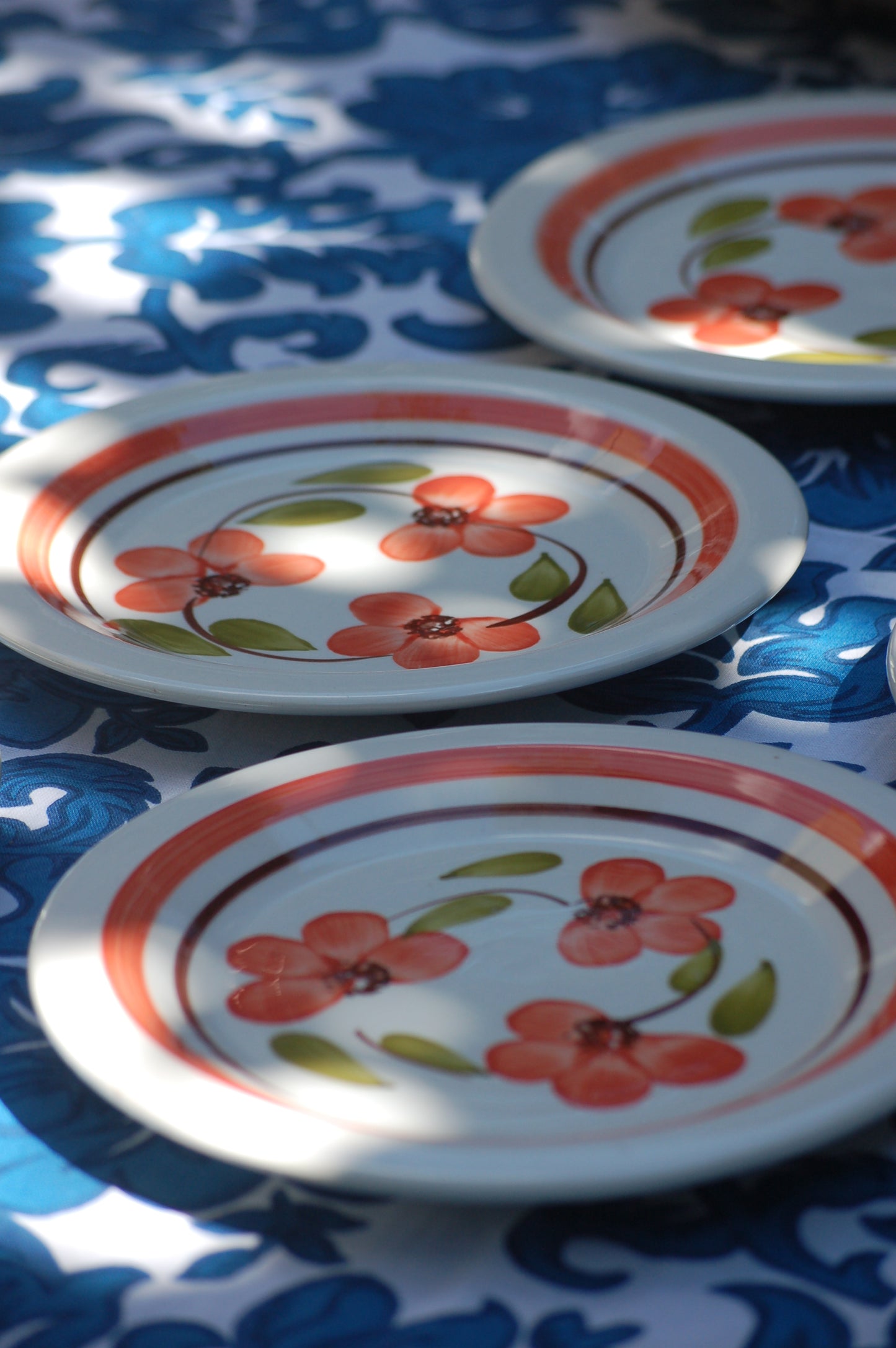 Italian_vintage_dessert_plates_with_salmon_colored_flower_by_San_Marciano_Italy
