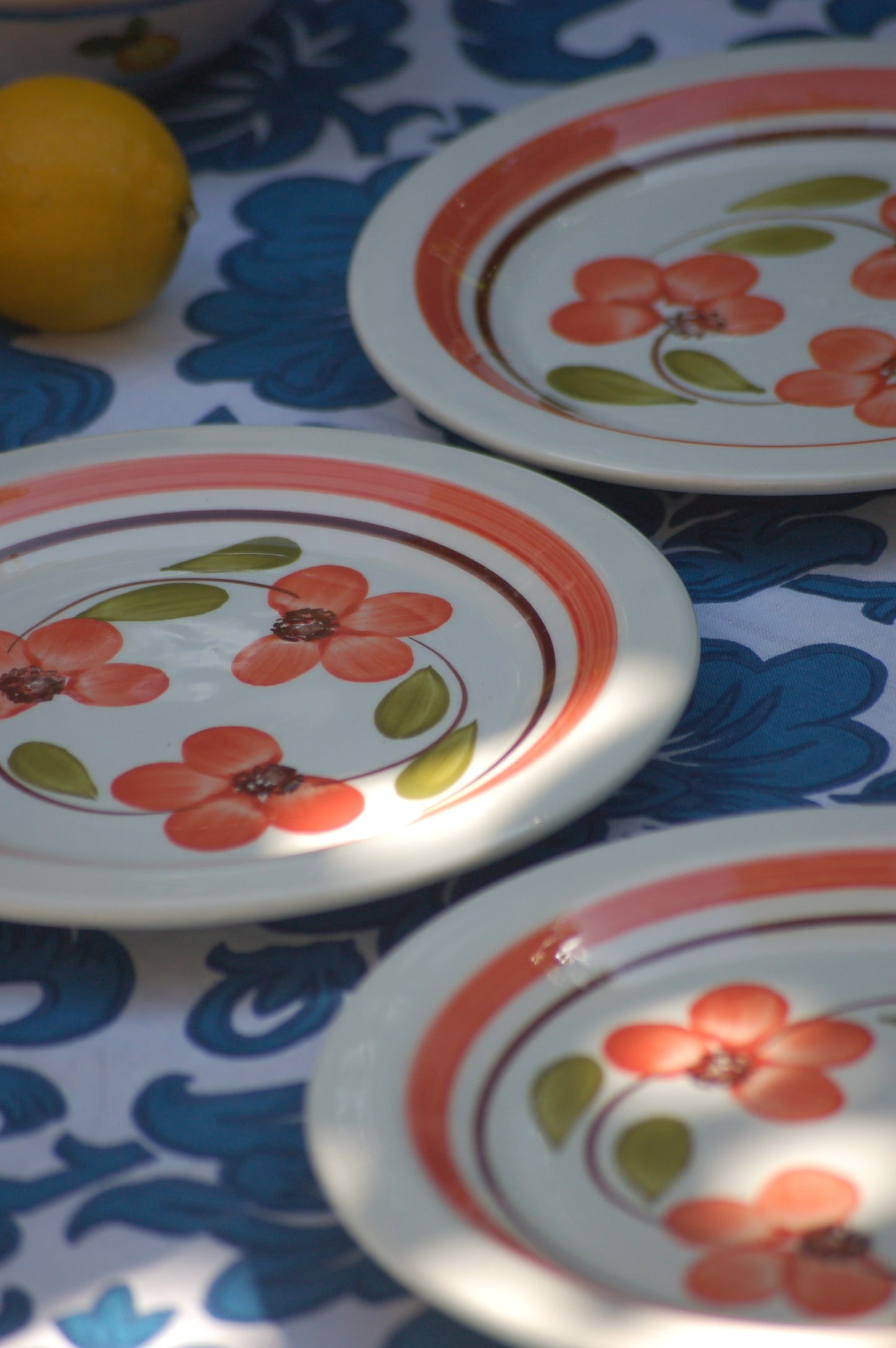 Italian_vintage_dessert_plates_with_salmon_colored_flower_by_San_Marciano_Italy