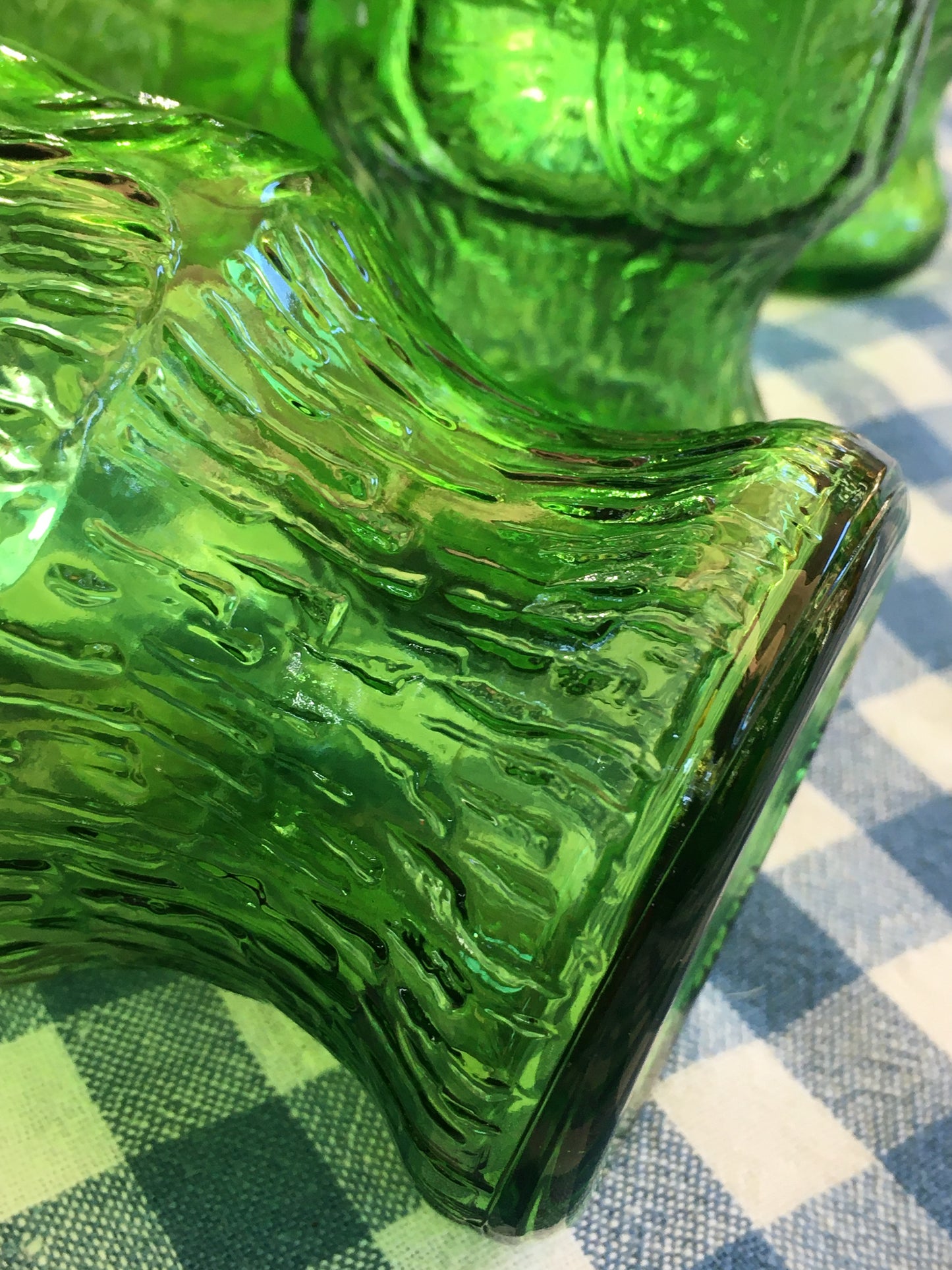 Italy vintage green glass set by Bormioli with embossed Lemon slices, 6 tumblers and a carafe by Italian Summers