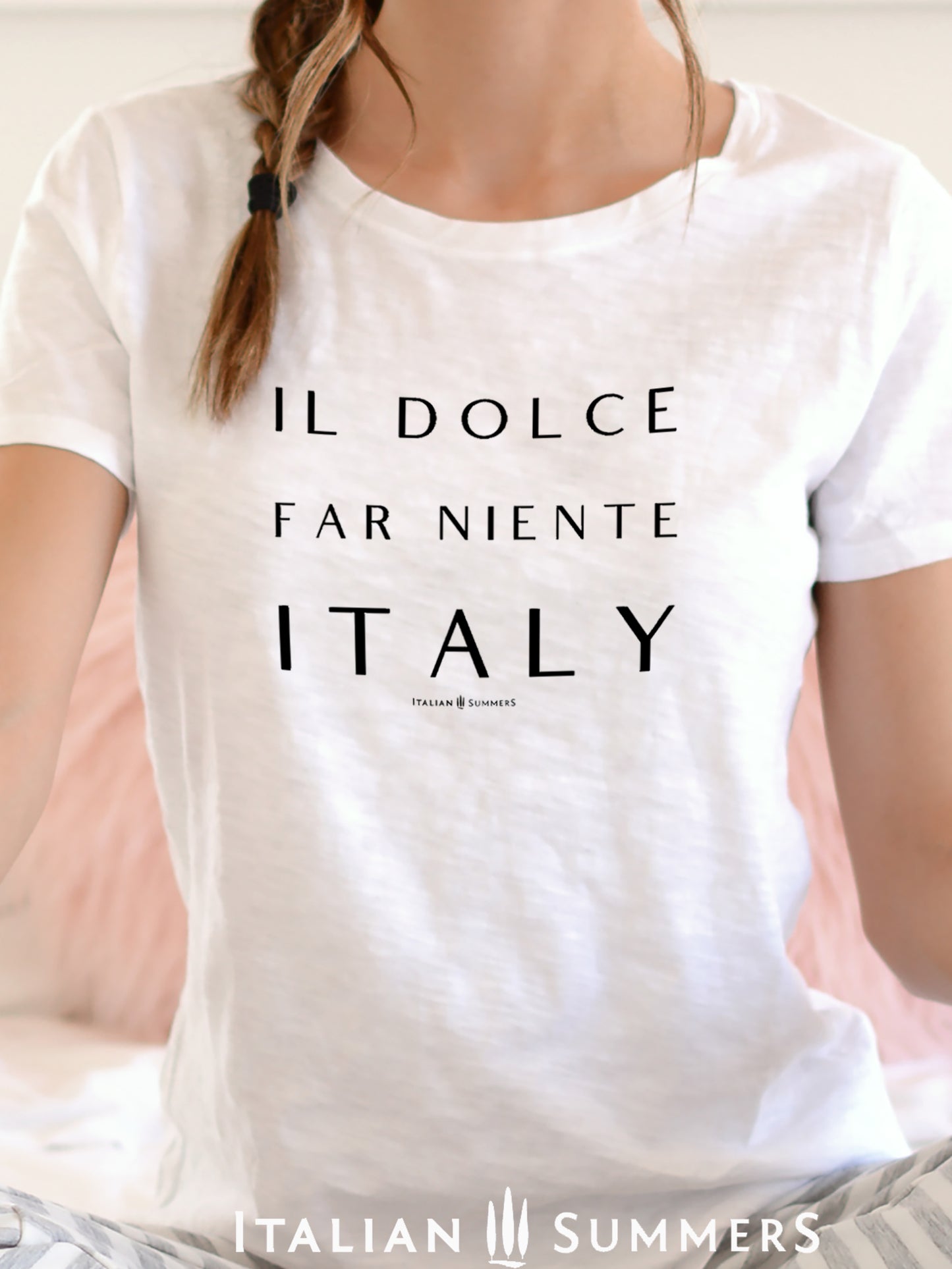 Italy -inspired cotton Unisex crew-neck white cotton T shirt with the Italia phrase: IL DOLCE FAR NIENTE 'The sweetness of  doing nothing' made by Italian Summers
