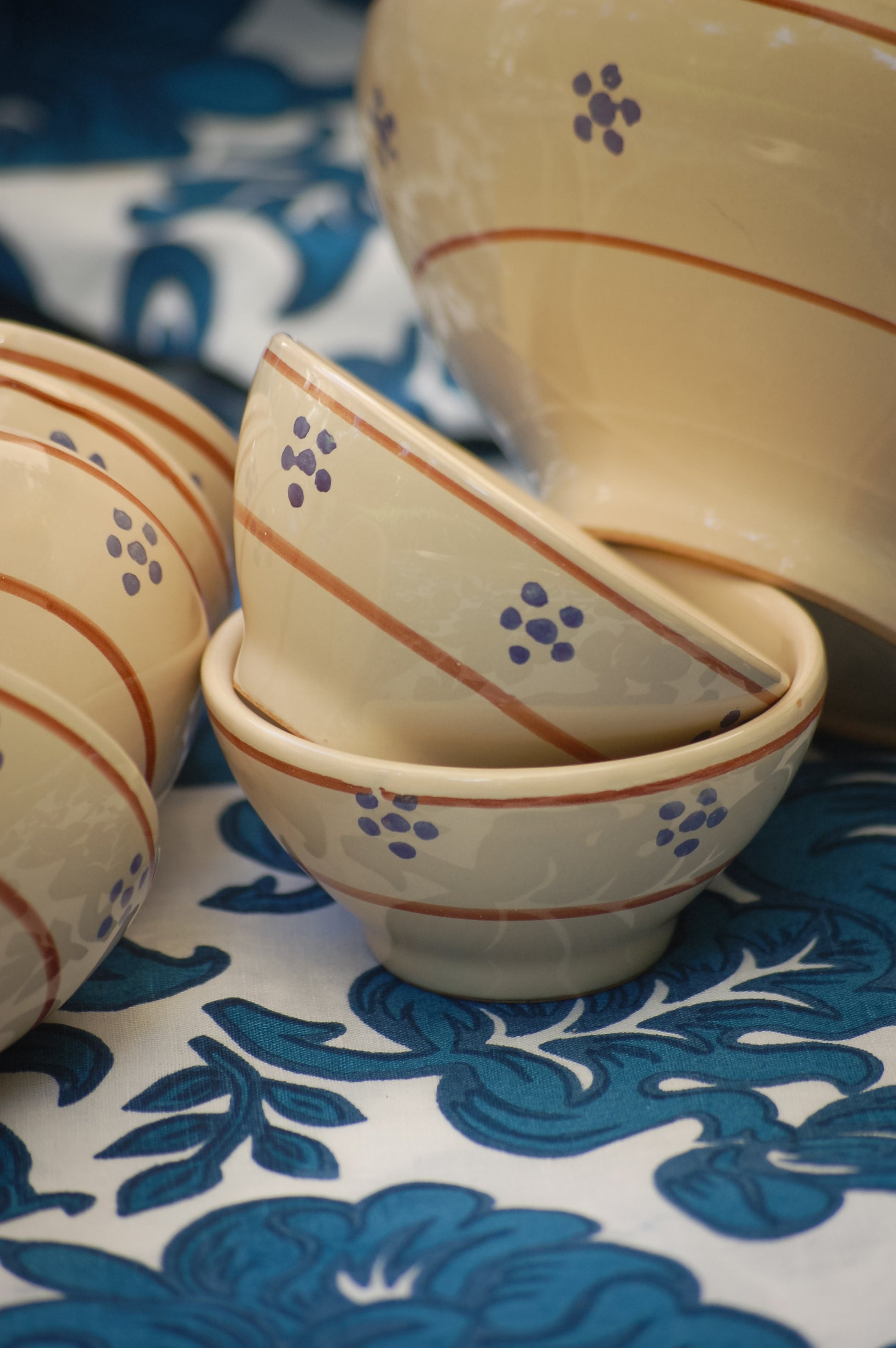 Vintage hand-painted ceramic serving set  for desserts and gelato from Puglia, Italy