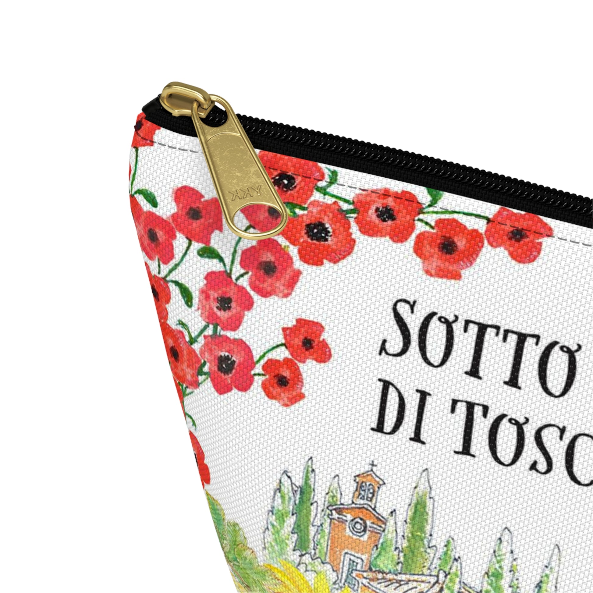 Clutch CIAO Tuscany By Italian Summers! Get a piece of Italy in your very hands with this gorgeous clutch decorated with a Tuscan landscape and a vintage Fiat 500 cabrio, plus a dash of flowers and the quote "Sotto il sole di Toscana"