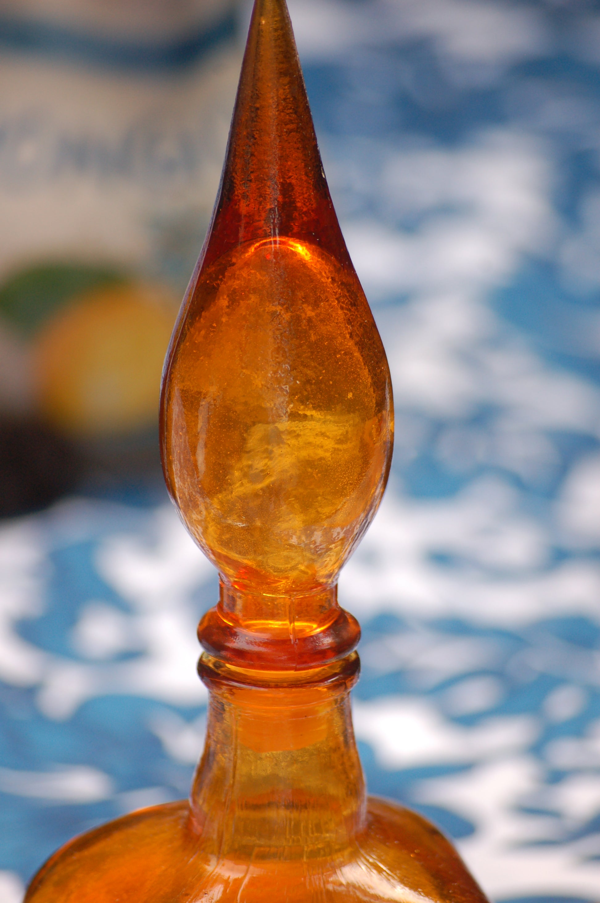 Vintage Italian Decanter, Vintage Italy, Genie Bottle, Amber Empoli glass, Amber genie bottle, Italian décor, Empoli glass, Dolce Vita, Italian vintage  barware